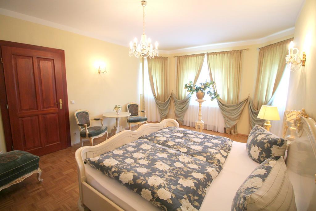 Hotel-Appartement-Villa Ulenburg Дрезден Экстерьер фото