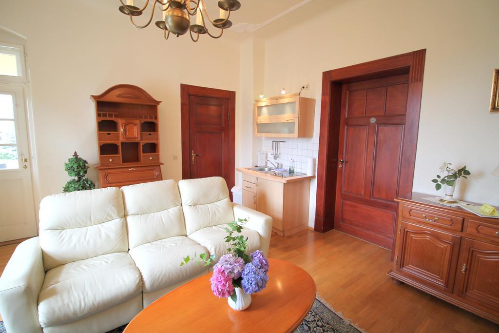 Hotel-Appartement-Villa Ulenburg Дрезден Экстерьер фото