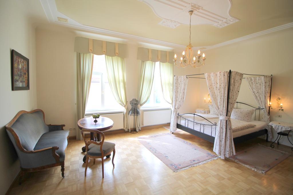 Hotel-Appartement-Villa Ulenburg Дрезден Экстерьер фото