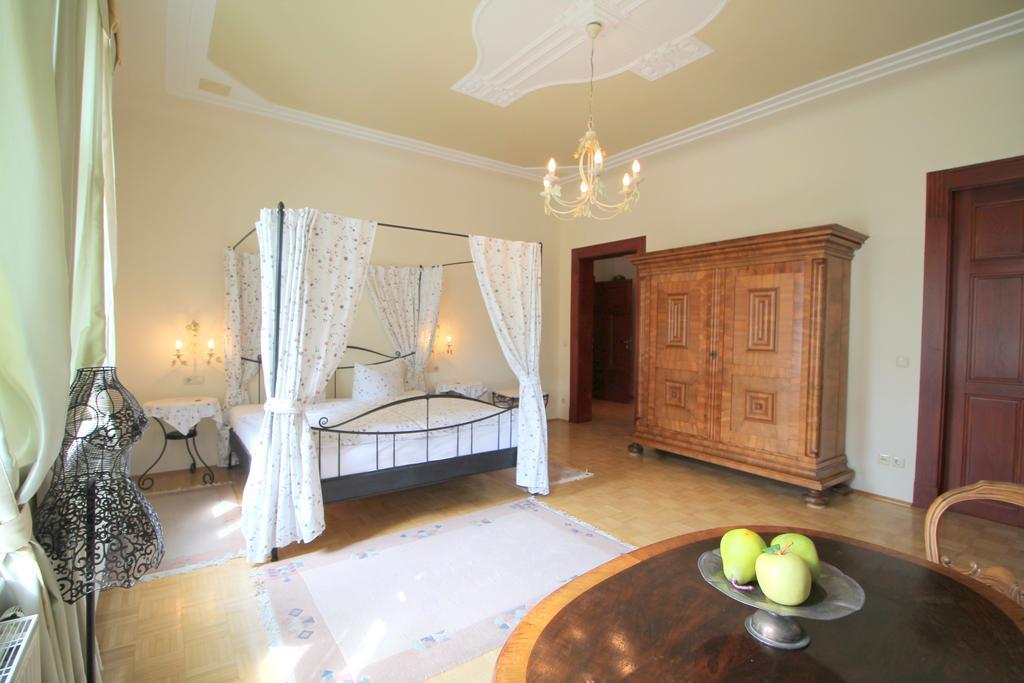 Hotel-Appartement-Villa Ulenburg Дрезден Экстерьер фото